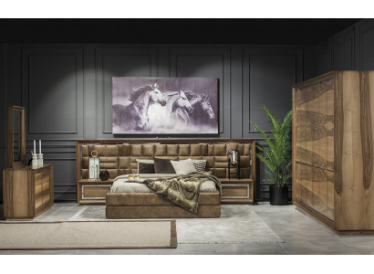 Kompletní ložnicový set se skříní, nočními stolky a postelí 5 dílů.