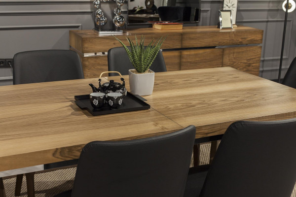 Luxusní praktický moderní dřevěný jídelní stůl