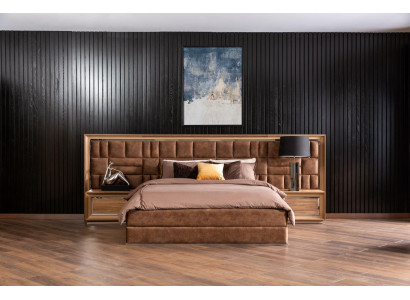 Sada do ložnice s postelí, skříní a 2 nočními stolky, 4 ks.