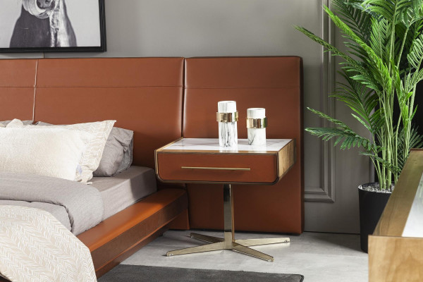 Praktická noční stolek s úložným prostorem v moderním stylu