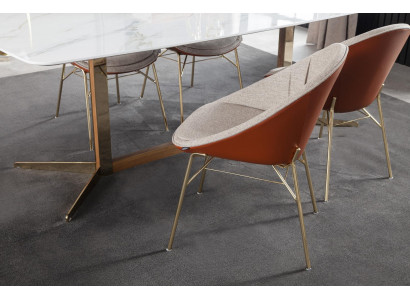 Luxusní jídelní stůl italského designu se 4 židlemi