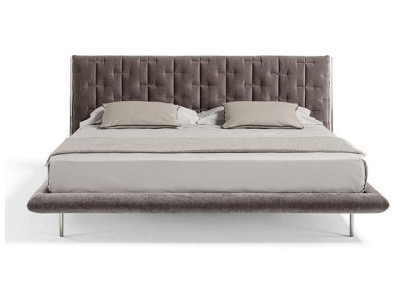 Moderní šedá čalouněná postel elegantní luxusní postel