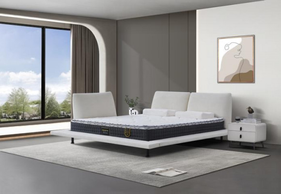 Moderní boxspring postel Comfort Design s bílým minimalistickým čelem