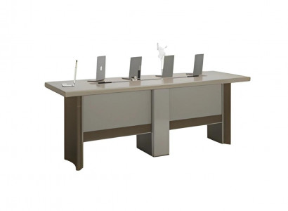 Moderní konferenční stůl v světlé šedé barvě