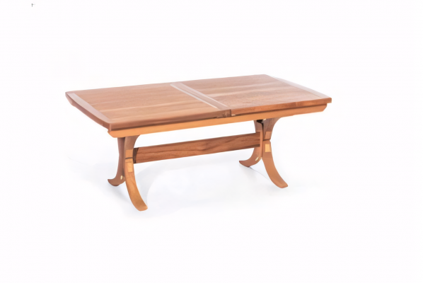 Jídelní stůl s designovým akcentem ve vašem interiéru