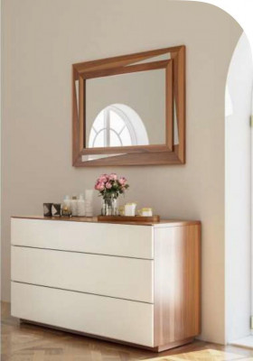 Bílo-hnědá ložnice Luxus set dřevěný nábytek postel noční stolky komoda