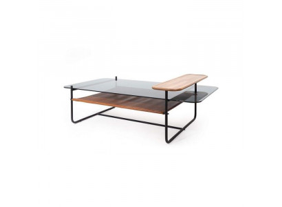 Stylový konferenční stolek s skleněnou deskou, hnědá barva, moderní nábytek do obývacího pokoje.