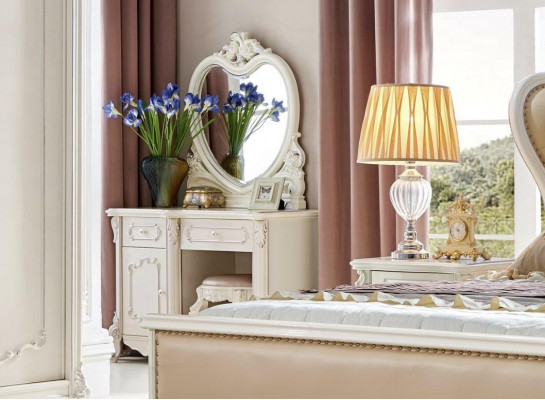 Noční stolek, toaletní stůl, 6 kusů, ložnice, moderní design, luxusní manželská postel.