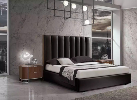 Kompletní ložnice, designový nábytek, manželská postel, 2 x noční stolky, 5dílný.