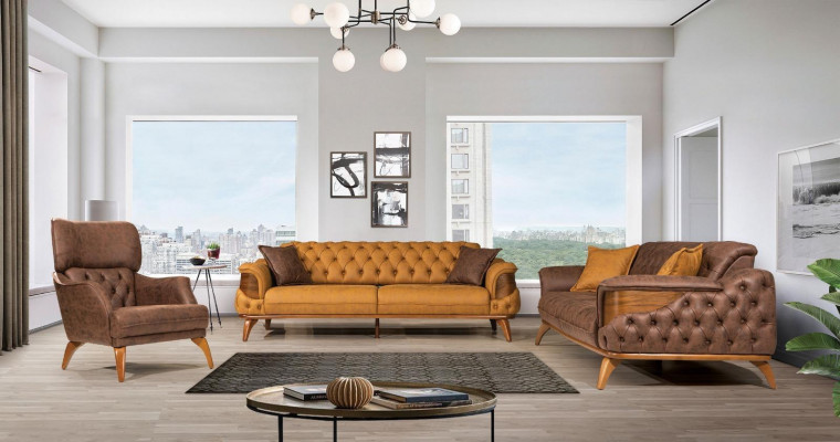 Třímístná pohovka Chesterfield v moderním designu ze žluté kůže do obývacího pokoje.