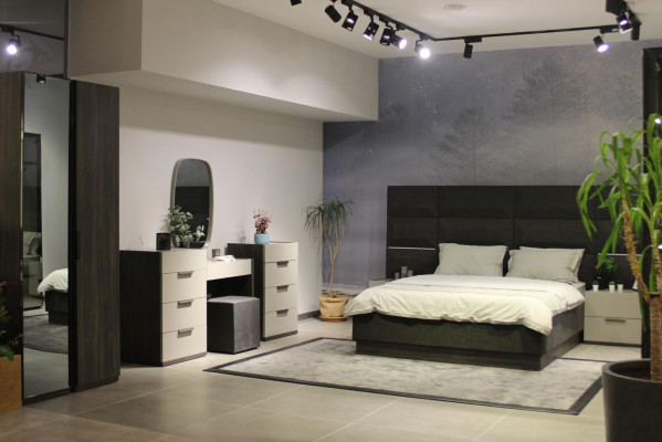 Kompletní sada nábytku do ložnice postel 2x noční stolek toaletní stolek zrcadlo 8dílná nová