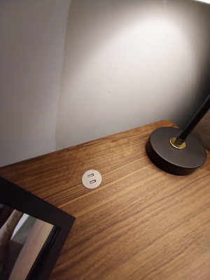 Ložnice noční stolek luxusní noční stolek Art Deco stylu dřevo hotel nový