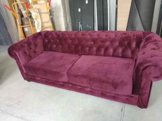 Sofa 2 Sitzer čalounění kov design pohovky samet vintage styl Chesterfield