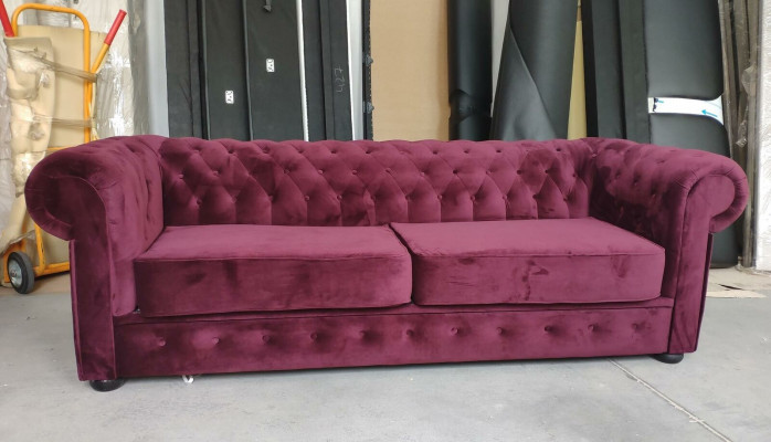 Sofa 2 Sitzer čalounění kov design pohovky samet vintage styl Chesterfield