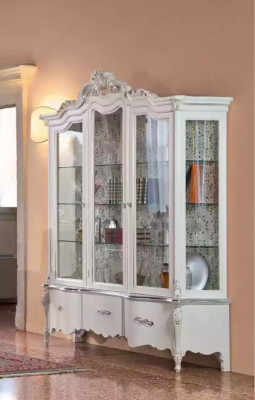 Klasický nábytek do jídelny, jídelní set, jídelní stůl, 4 židle, jídelní skupina 7 dílů.