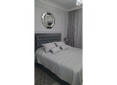 Chesterfield lůžko potah dvojitý hotelová dekorace postel pokoj 140x200cm