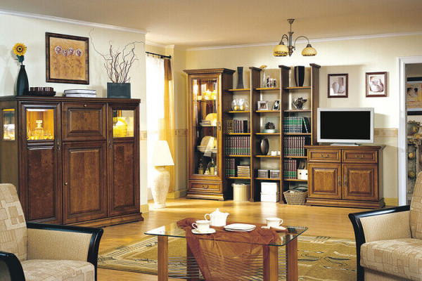 Klasická komoda Komody Skříň Masivní Sideboard Lékárnička Italská