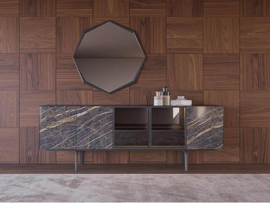 Luxus jídelna Kompletní jídelní stůl 4x židle nábytek Sideboard se zrcadlem