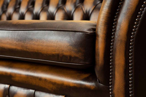 Hnědá pohovka 3místná pohovka designu Chesterfield polstrování kůží Nová