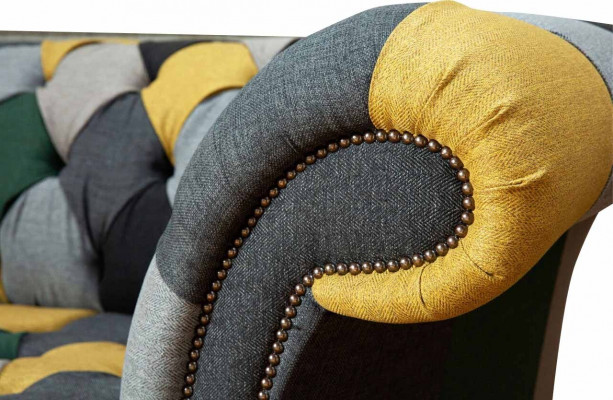 Klasická designová pohovka Chesterfield z látky se 3 sedadly, pohovky, sedačky a čalounění.