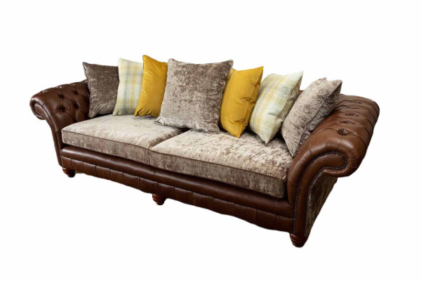Sofa gauč 3místná designová pohovka polstrovaná textilní klasická třímístná nová