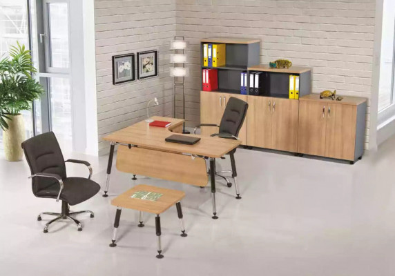 Designer kancelářský nábytek s pracovním prostorem, psací stůl, konferenční stolek, skříň 3 ks.