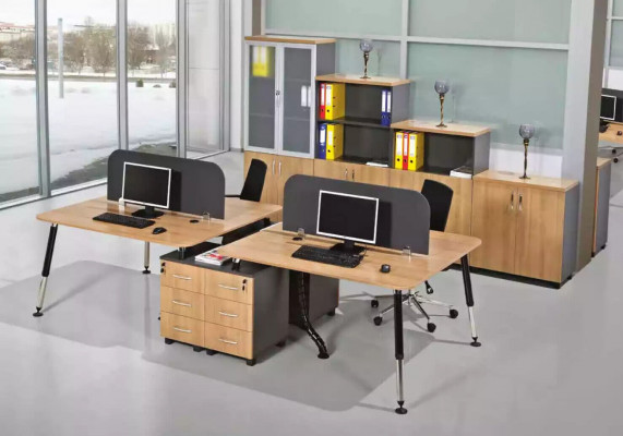 Velký psací stůl Luxusní kancelářský nábytek Šéfovský počítačový stůl Design