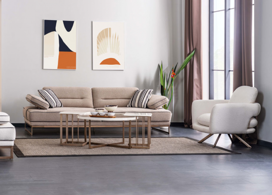 Elegantní béžová pohovka obývacího pokoje třísedadlová designová vyplněná pohovka