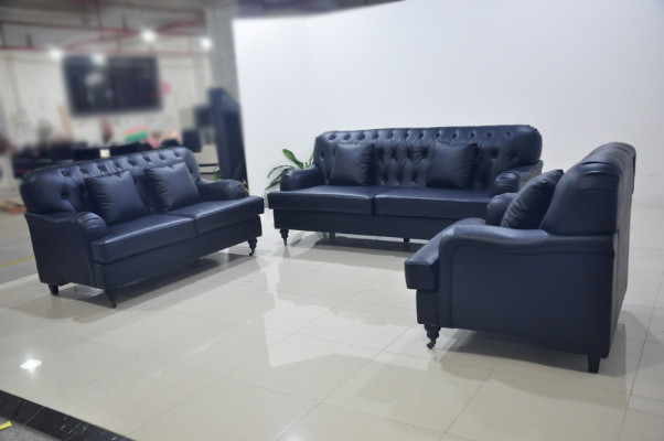 Chesterfield Sofa Kožené sedací soupravy Elegantní luxusní obývací pokoj Moderní design.