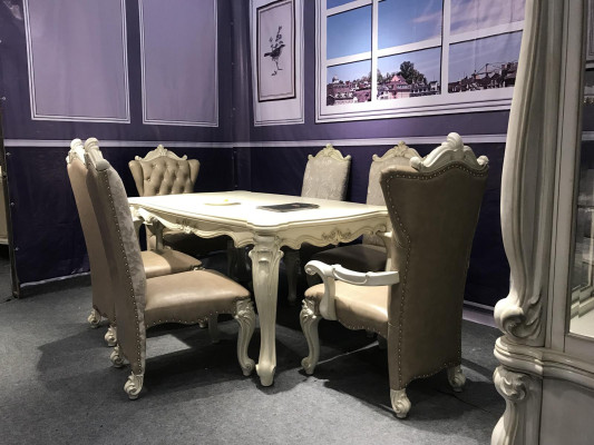 Esszimmer Garnitur Barock-Rokoko Esstisch x6 Chesterfield Lederstühle