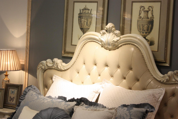 Návrhová postel dvojitá luxusní ložnice dekorativní lůžko kožené hotelové 180x200cm