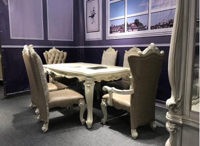 Barokní antikní styl Jídelní stůl Stůl Skutečné dřevo Klasické designové stoly.