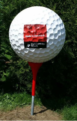 Designer figurky Moderní dekorace Zahradní dekorativní figurky Golfová míčová socha