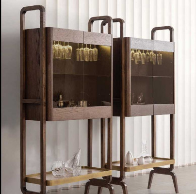 Luxusní vila Nábytek Jídelní sestava Jídelna Kompletní stůl 4x židle Kredenc 7 dílů