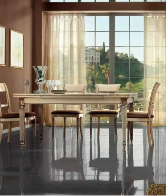 Italský styl jídelní stůl 4x židle Dřevěný stůl Jídelní souprava Design 5 kusů