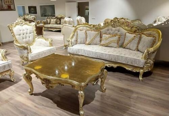 Zlatá sedací souprava Couch Set 5 kusů s konferenčním stolečkem Chesterfield baroko.