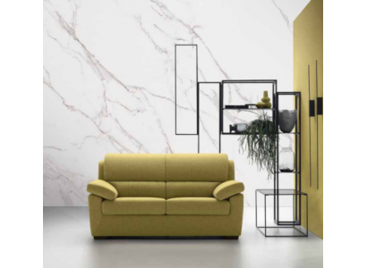Moderní pohovka Style Sofa Itálie 2-sedadlová textilní pohovka s dřevěným rámem pro obývací pokoj Sofá alfitalia.
