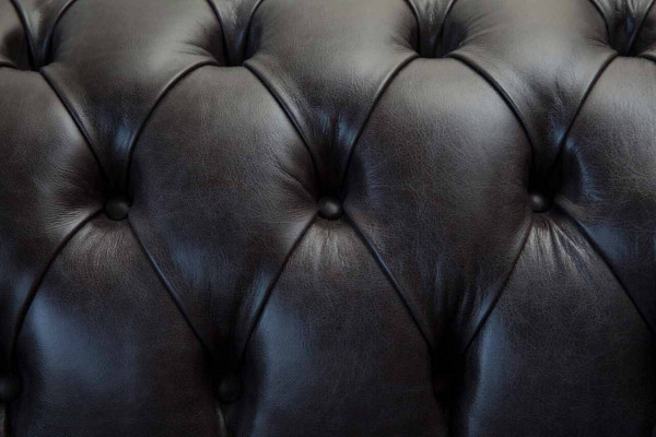 Chesterfield Design Luxusní čalouněná pohovka Moderní gauč Sedačka Kůže Nábytková pohovka