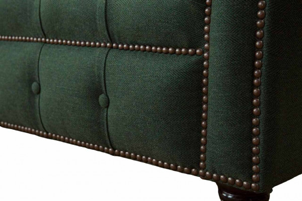 Třímístná pohovka textil zelená čalouněný nábytek Chesterfield pohovky gauče.