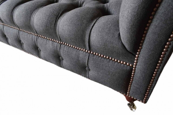 Chesterfield třímístná pohovka 3, sedadlech sedací soupravy, čalouněná pohovka, design textilního povlečení.