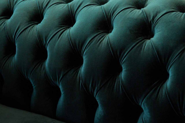 Chesterfield polstrovaná sedací souprava 3 místná textilní pohovka sametová.