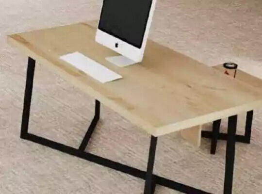 Moderní kancelářská sada psací stůl konferenční stolek Aktovka Komoda 4 kusy.