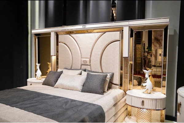 Ložnice Set Postel 2x Noční stolky Konferenční stůl Luxus nový 5 kusů Design Dřevo