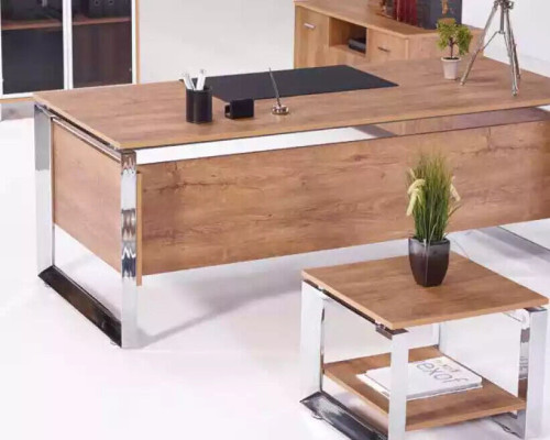 Moderní hnědý psací stůl kancelářský nábytek dřevo pracovna design styl