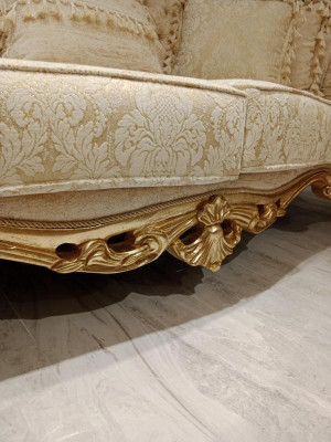 Chesterfield 3místná designová pohovka čalouněná textilní pohovkou Nová