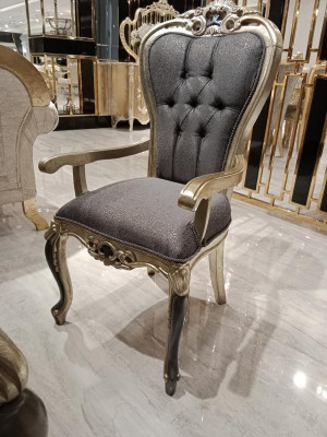 Exkluzivní Chesterfield jídelní židle, pohodlné židle z dřeva s textilem pro jídelní židle.