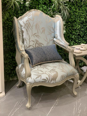 Křeslo látkové jednosedadlové nábytek relaxační sedadlo design pohovka textil obývací pokoj křeslo s opěrkou