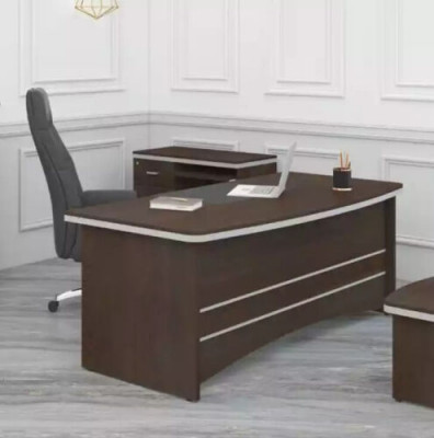 Hnědý psací stůl Kancelářský nábytek Designer Šéfův stůl Pracovna Stůl
