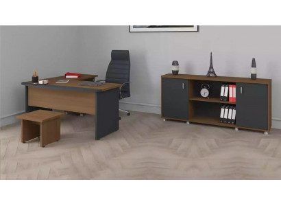 Klasický kancelářský nábytek z masivu - sada kancelářských nábytku, rohový psací stůl pro pracovnu.