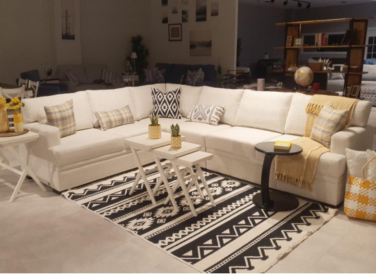 Sofa v pravém úhlu, moderní, obývací pokoj, čalouněný nábytek, luxusní.